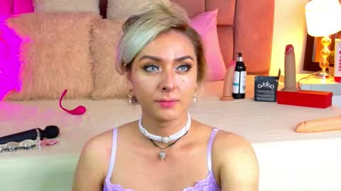 lunitadiva online show from 02/16/26, 03:30