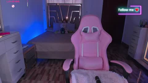 Snapshot of lunna_roosee chatting on 07/08/26, 08:24 LUNA ROSE online show from 07/08/26, 08:24