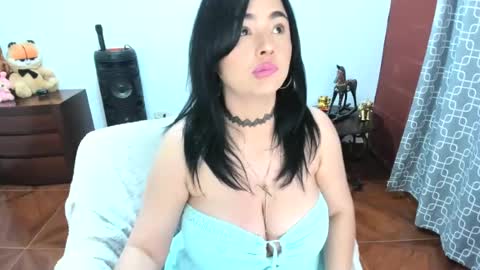 Snapshot of luscious86 chatting on 07/20/26, 08:44 PAULINA online show from 07/20/26, 08:44