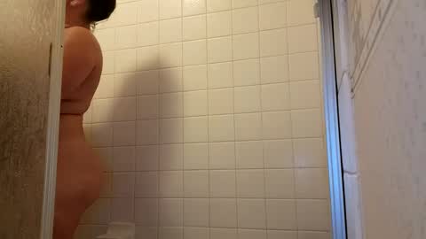 Snapshot of lusciouslibra82 chatting on 12/02/24, 11:12 .Clarissa. Follow me on Instagram   miss buns  online show from 12/02/24, 11:12