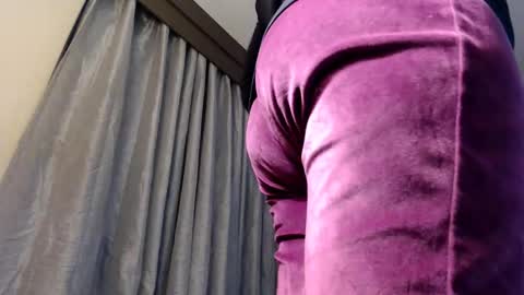 Snapshot of lusciouslibra82 chatting on 02/17/25, 10:07 .Clarissa. Follow me on Instagram   miss buns  online show from 02/17/25, 10:07