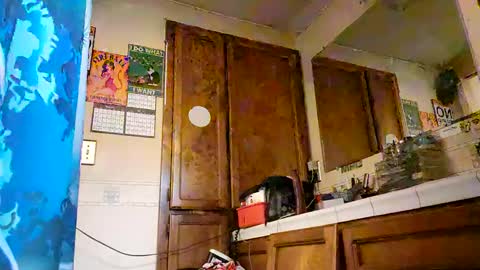 Snapshot of lusciouslibra82 chatting on 02/27/25, 10:20 .Clarissa. Follow me on Instagram   miss buns  online show from 02/27/25, 10:20