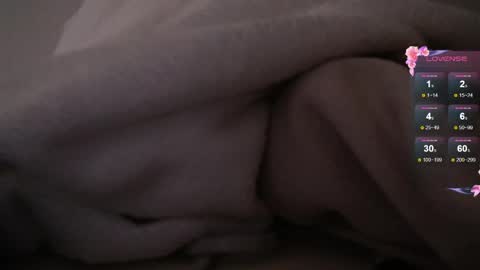lusciouslipsxx online show from 04/27/26, 12:52