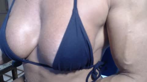 Snapshot of lusexyhot chatting on 01/12/25, 05:56 lusexyhot online show from 01/12/25, 05:56