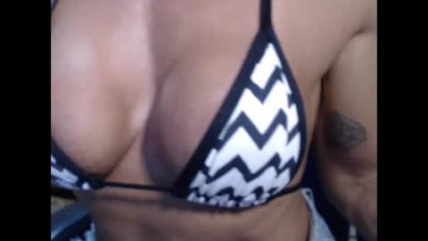 Snapshot of lusexyhot chatting on 03/12/25, 01:47 lusexyhot online show from 03/12/25, 01:47