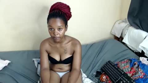 Snapshot of lush_goddess chatting on 04/14/26, 06:47 shan online show from 04/14/26, 06:47