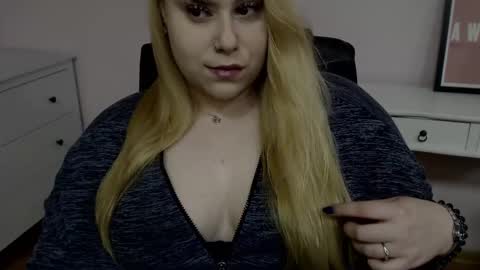 Snapshot of lushhailey chatting on 10/06/25, 09:01 Hailey online show from 10/06/25, 09:01