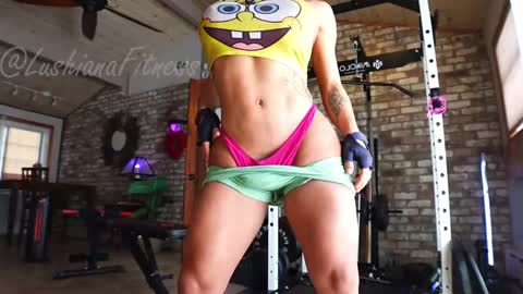 Snapshot of lushianafitness chatting on 02/18/25, 06:26 SHOWS ALL MONDAY WEDNESDAYFRIDAYSATURDAY IN THE MORNING online show from 02/18/25, 06:26