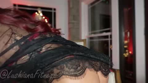 Snapshot of lushianafitness chatting on 12/05/25, 11:19 SHOWS ALL MONDAY WEDNESDAYFRIDAYSATURDAY IN THE MORNING online show from 12/05/25, 11:19