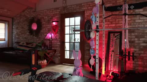 Snapshot of lushianafitness chatting on 04/07/26, 05:13 SHOWS ALL MONDAY WEDNESDAYFRIDAYSATURDAY IN THE MORNING online show from 04/07/26, 05:13