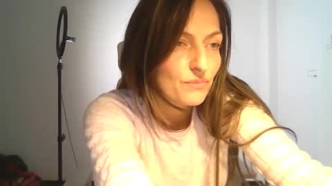 Lusisart online show from 12/16/25, 08:25