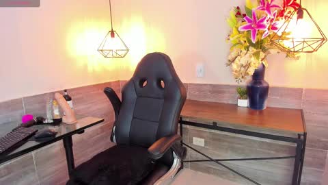 Lussie  online show from 09/29/25, 11:59