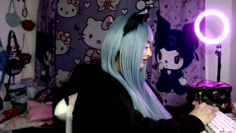 Snapshot of lussyevans_ chatting on 07/18/26, 07:12 lussyevans_ online show from 07/18/26, 07:12