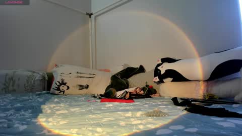 LOLA online show from 09/19/25, 01:18