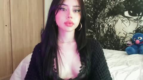 Snapshot of lustful_aprilx chatting on 03/08/25, 06:58 Valerie  April   online show from 03/08/25, 06:58