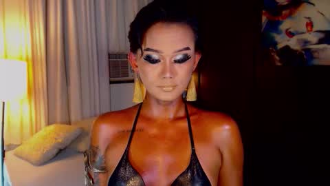 Snapshot of lustfulltrans chatting on 05/12/26, 03:36 AdriannaFowks online show from 05/12/26, 03:36