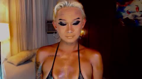 Snapshot of lustfulltrans chatting on 06/03/26, 03:50 AdriannaFowks online show from 06/03/26, 03:50