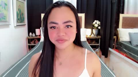 Trina online show from 01/18/25, 01:41