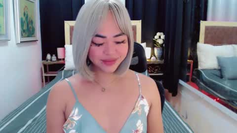 Trina online show from 01/31/25, 01:33