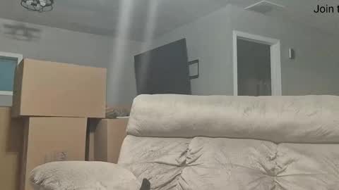 Snapshot of lustlivenow chatting on 02/25/26, 07:07 GUY --- GIRL online show from 02/25/26, 07:07