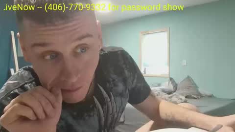 Snapshot of lustlivenow chatting on 03/25/26, 11:44 GUY --- GIRL online show from 03/25/26, 11:44