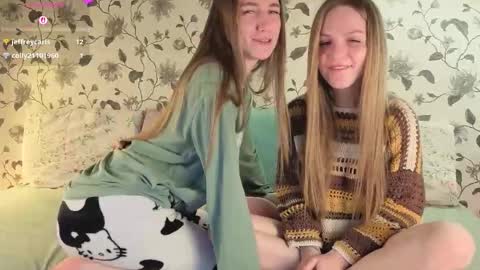 Snapshot of lustyaura chatting on 11/13/25, 08:52 Aura online show from 11/13/25, 08:52