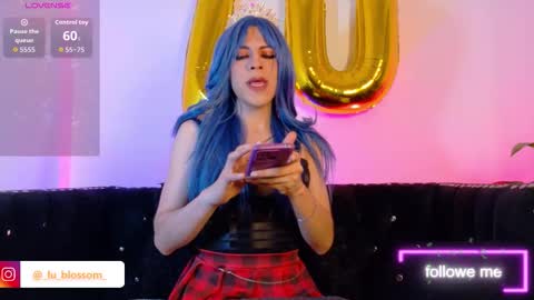 Lu Blossom online show from 01/12/26, 06:57