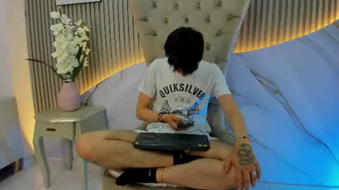 Snapshot of luucky_strike chatting on 07/21/26, 03:42 luucky strike online show from 07/21/26, 03:42