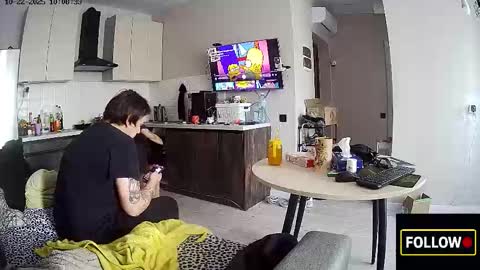 luuvteam online show from 10/22/25, 07:08