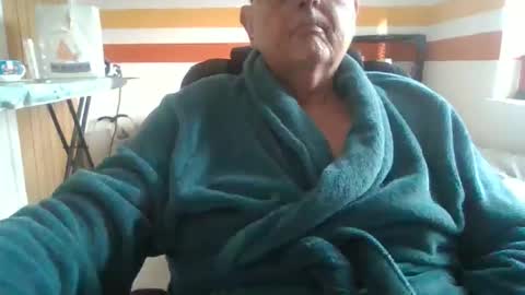 luvbigtits271 online show from 01/14/26, 12:00