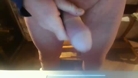 luvcamgirlz online show from 03/04/25, 11:00