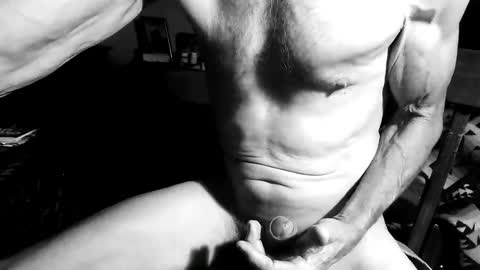 Snapshot of luvdezire chatting on 05/14/26, 04:41 Peter Jacksone online show from 05/14/26, 04:41