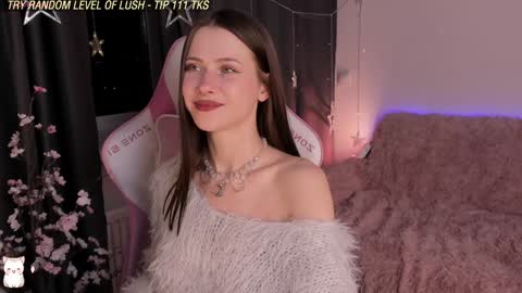 Julia   LuvJuly  online show from 12/12/24, 08:53