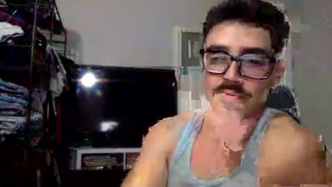 Snapshot of luvrboy77 chatting on 06/06/26, 10:47 luvrboy77 online show from 06/06/26, 10:47