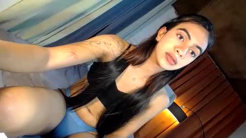 Snapshot of luvrr_trixie chatting on 03/09/26, 12:20 luvrr_trixie online show from 03/09/26, 12:20