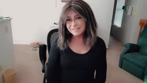 Britney online show from 03/01/26, 07:38