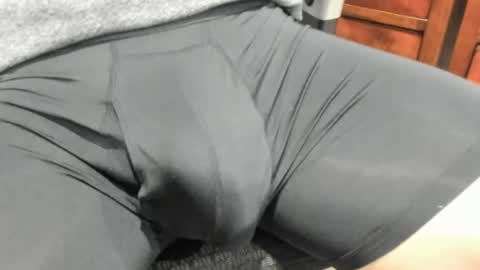 luvswetpussy online show from 05/19/26, 04:57