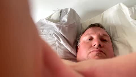 Snapshot of luvtobenude21 chatting on 02/06/25, 03:31 Joe and Sarah online show from 02/06/25, 03:31