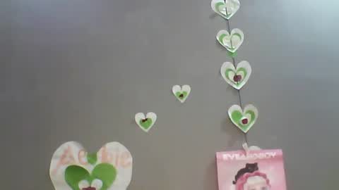 Bee Bee online show from 03/16/26, 05:44