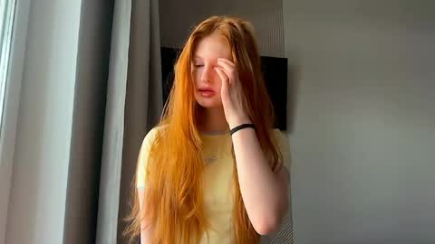 Snapshot of lux_angel chatting on 05/23/26, 12:16 lux_angel online show from 05/23/26, 12:16