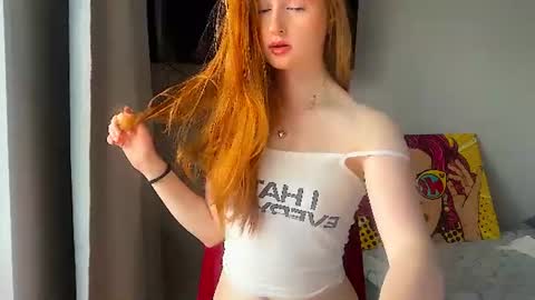 Snapshot of lux_angel chatting on 07/18/26, 01:10 lux_angel online show from 07/18/26, 01:10