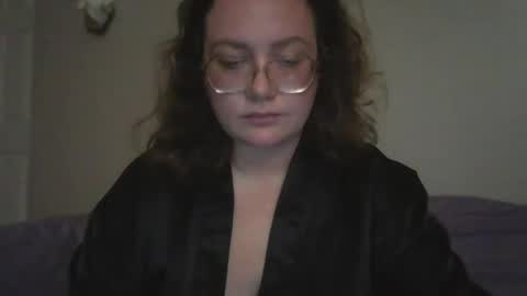Snapshot of lux_anne chatting on 10/08/25, 03:15 Lux anne online show from 10/08/25, 03:15