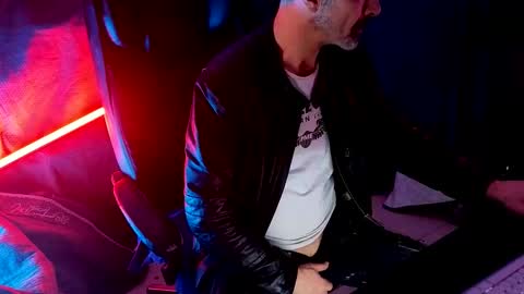 Im a   -  CAMGUY YOU  LIKE to FUCK online show from 03/18/26, 10:24