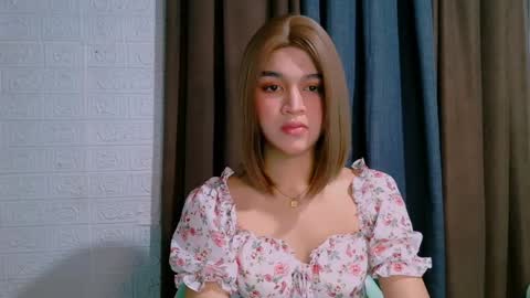 queen lux online show from 04/03/26, 01:42