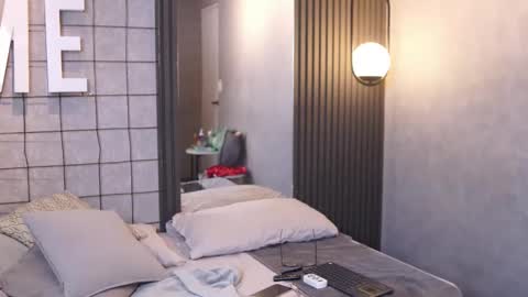 Luxa  online show from 04/02/26, 02:15