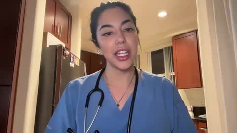 luxcher22 online show from 02/05/25, 03:13