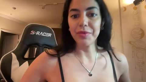 luxcher22 online show from 03/05/25, 03:18