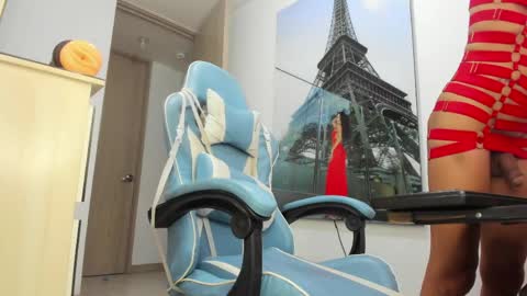 Snapshot of luxela777 chatting on 04/30/26, 10:25 SOFFSOTO777 online show from 04/30/26, 10:25