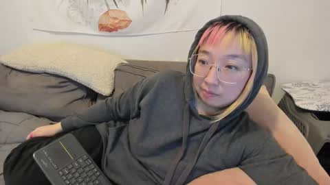 LuxGray online show from 12/05/24, 12:52