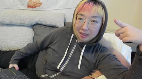 LuxGray online show from 12/09/24, 09:16